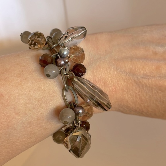 Saks Fifth Avenue Smoky Crystal, Quartz & Pearl Carnival Bracelet - EUC - Picture 3 of 4